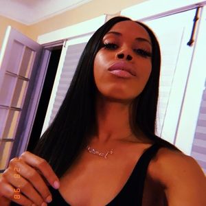 Meet your Posher, Jasmine